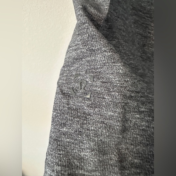 Lululemon T.H.E. Short Linerless Heathered Texture Printed Grey Deep Coal medium - Picture 3 of 4